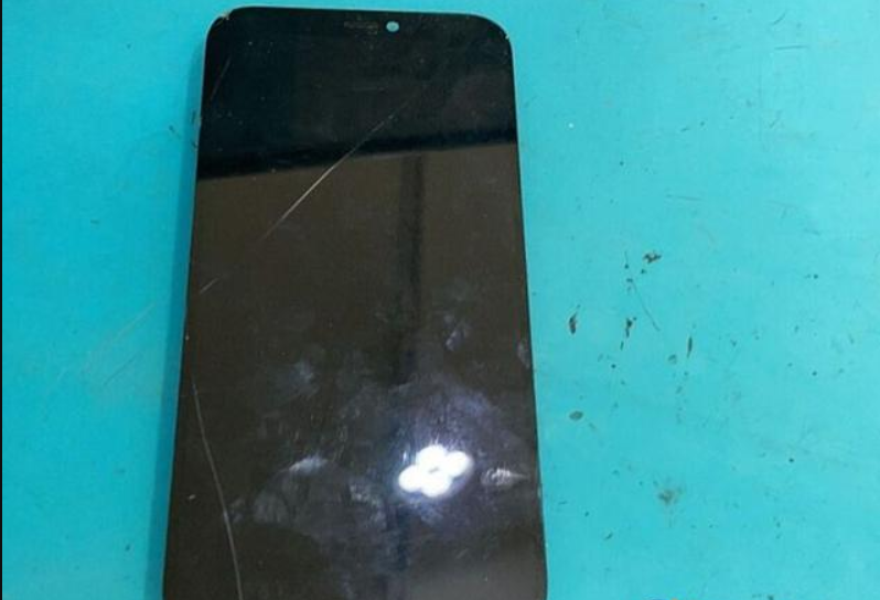 苹果13换屏需要多少钱？